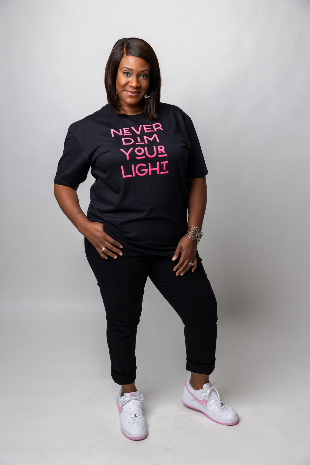 Never Dim Your Light Graphic T-shirt (black)